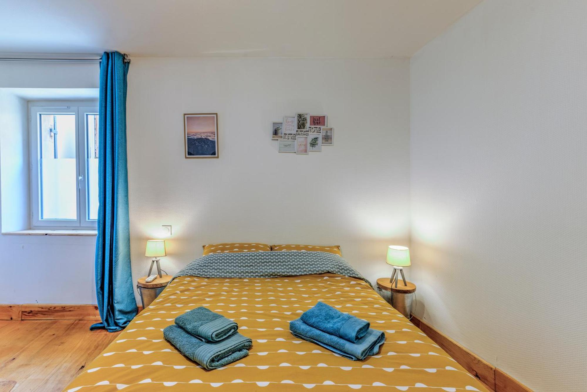 3 Pieces, Climatise, Calme, 100M Du Centre, Parking, "Lyriade" Sarlat-la-Caneda Exterior photo