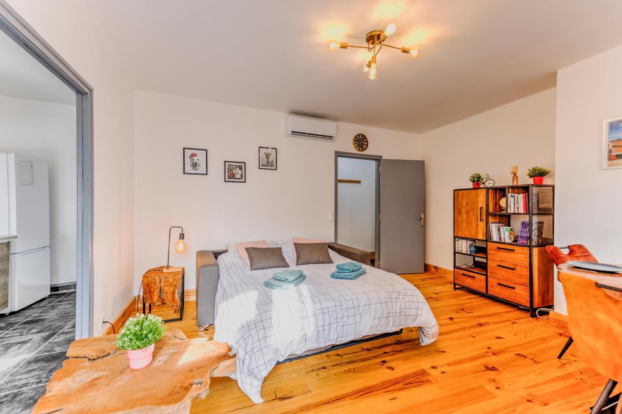 3 Pieces, Climatise, Calme, 100M Du Centre, Parking, "Lyriade" Sarlat-la-Caneda Exterior photo
